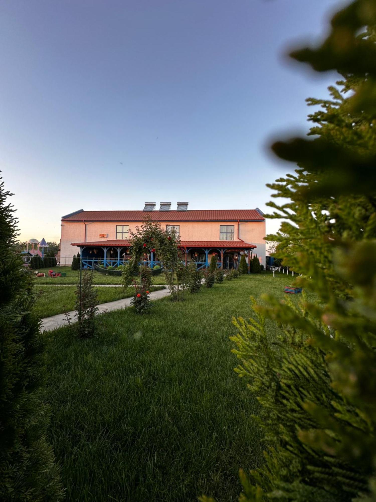 Отель Agropensiuea Casa Uncu Муригьол Экстерьер фото